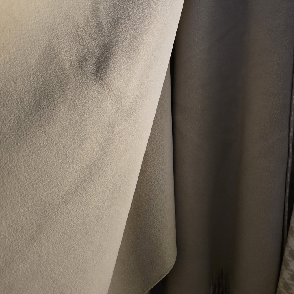 Elegant Cream Houndstooth Cape - Picture 4 of 6